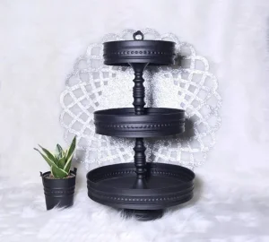 استند پذیرایی فلزی سه طبقه گرد