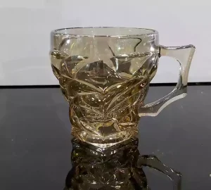 فنجان شیشه ای شامپاینی مدل اوپیوم