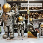فروش عمده مجسمه و هولدر موبایل فضانورد