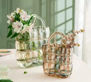 فروش عمده گلدان شیشه ای دسته دار طرح کیف