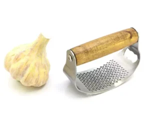فروش عمده سیر له کن غلطکی دسته چوبی