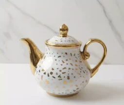 فروش عمده قوری چینی مدل تابان طرح لب طلا