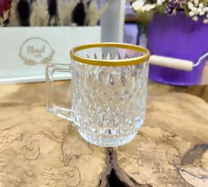 فروش عمده نیم لیوان مدل نانسی لب طلا ISFAHAN
